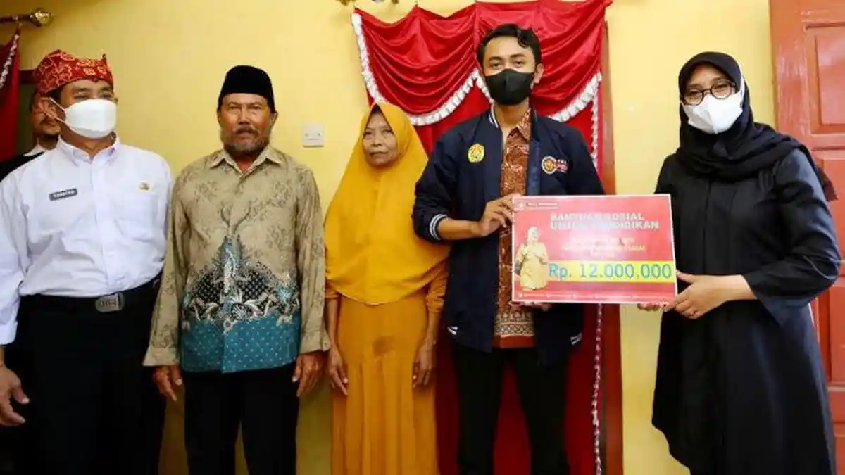 Sudah 1.700 Mahasiswa Dapat Beasiswa Banyuwangi Cerdas, Total Anggaran Rp37,29 Miliar