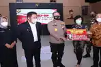 kapolda-sumsel-menerima-hibah-rp-2-triliyun-dari-pengusaha-asal-aceh.jpg