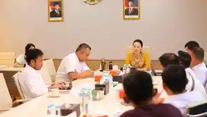 Sampah-di-Batam-asosiasi-pasar.jpg