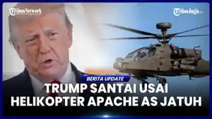Donald-Trump-Santai.jpg