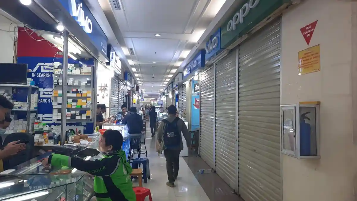 Dulu Jadi Primadona, Kios-kios ITC Roxy Mas Kini Tutup Rolling Door Rapat-rapat