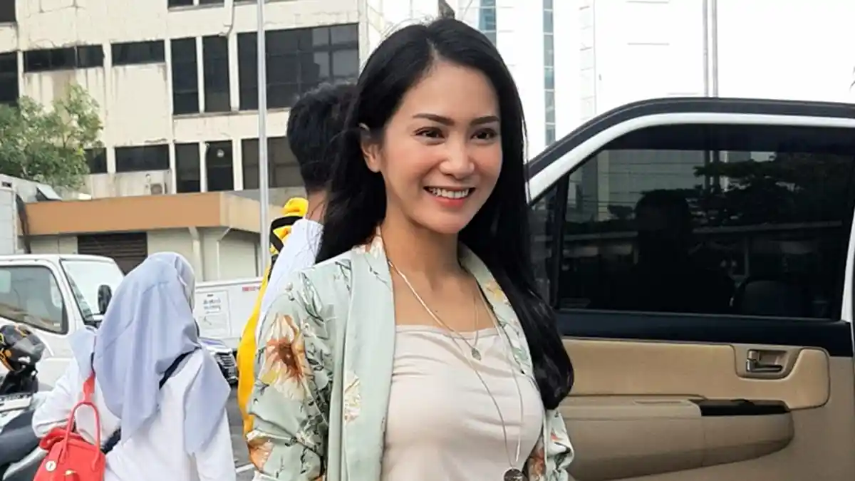 Bunga Zainal Akui Tak Banyak Dapat Jatah Bulanan dari Sukhdev Singh, Masih Kerja Cari Duit Sendiri