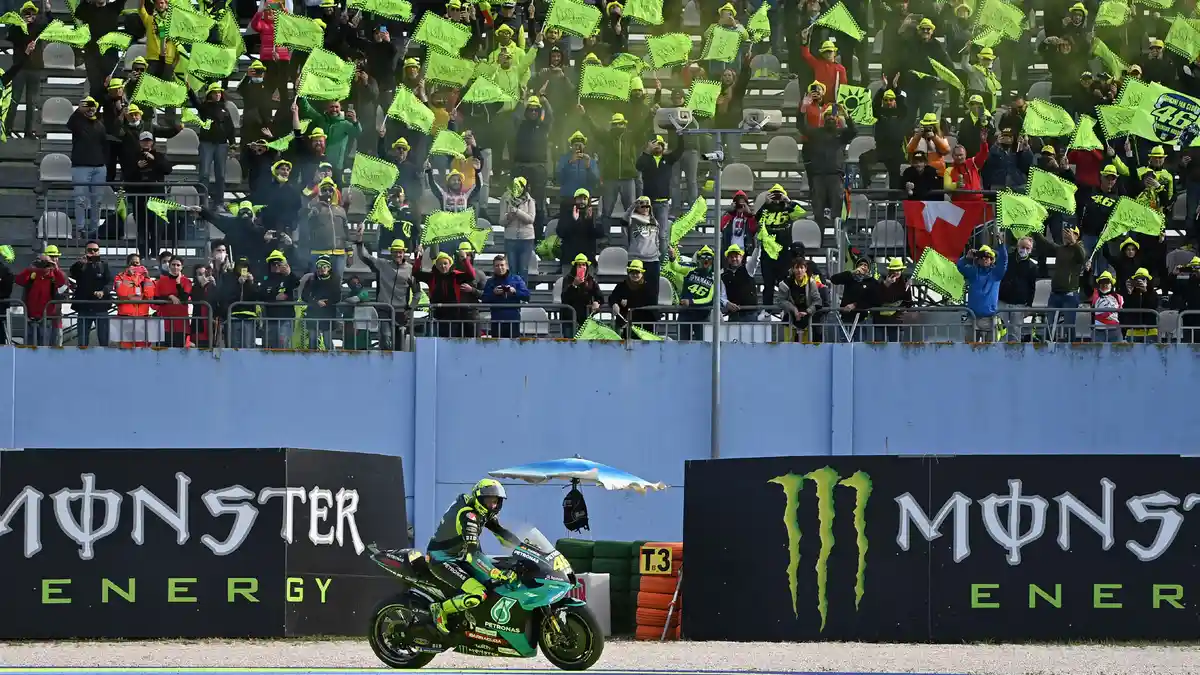 Barcelona Tanpa Messi Masih Oke, tapi MotoGP 2022 Tak Ada Rossi Kurang Greget