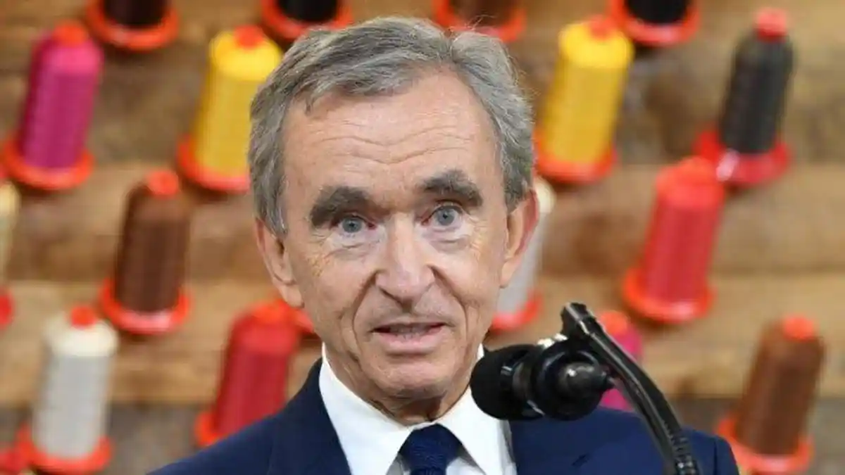 Taipan Mode Prancis Bernard Arnault Jadi Orang Terkaya Dunia Geser Bos Amazon