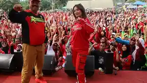 030923_zumba-merah-putih-bersama-bupati.jpg
