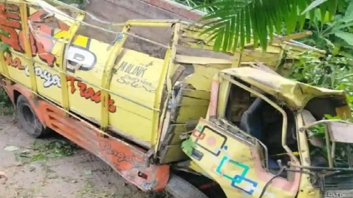 Sebelum Truk Bak Terbuka Terguling di Probolinggo, Penumpang Sempat Minta Turun
