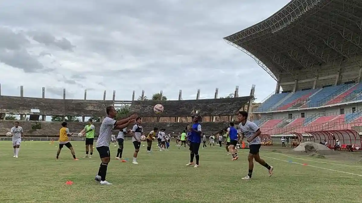 Semen Padang FC Hadapi Tantangan Berat: Kalah dari Barito, Kini Hadapi Persita dalam Waktu 3 Hari