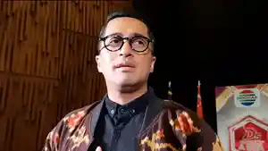 irfan-hakim-di-senayan-1.jpg