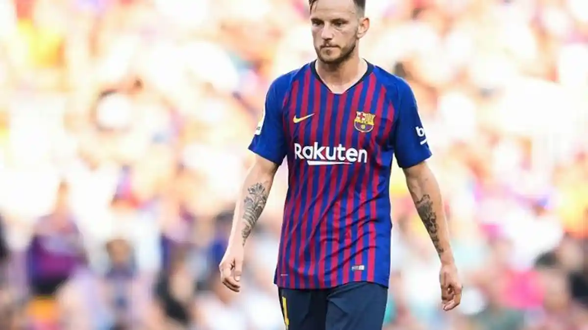Ivan Rakitic Berada di Jalur Keluar dari Barcelona, Manchester United Bersaing dengan Inter Milan