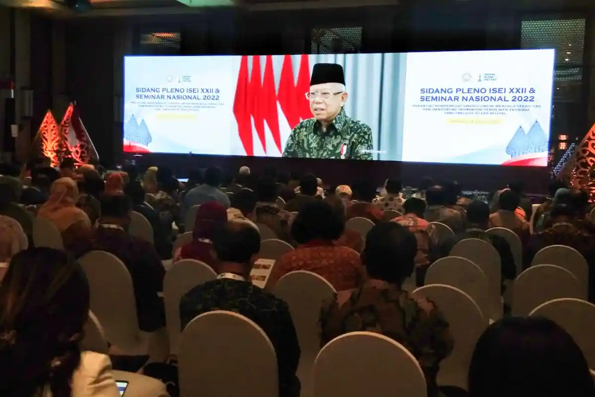 Wapres Berpesan Pertumbuhan Ekonomi Harus Dirasakan Semua Masyarakat saat Pleno ISEI