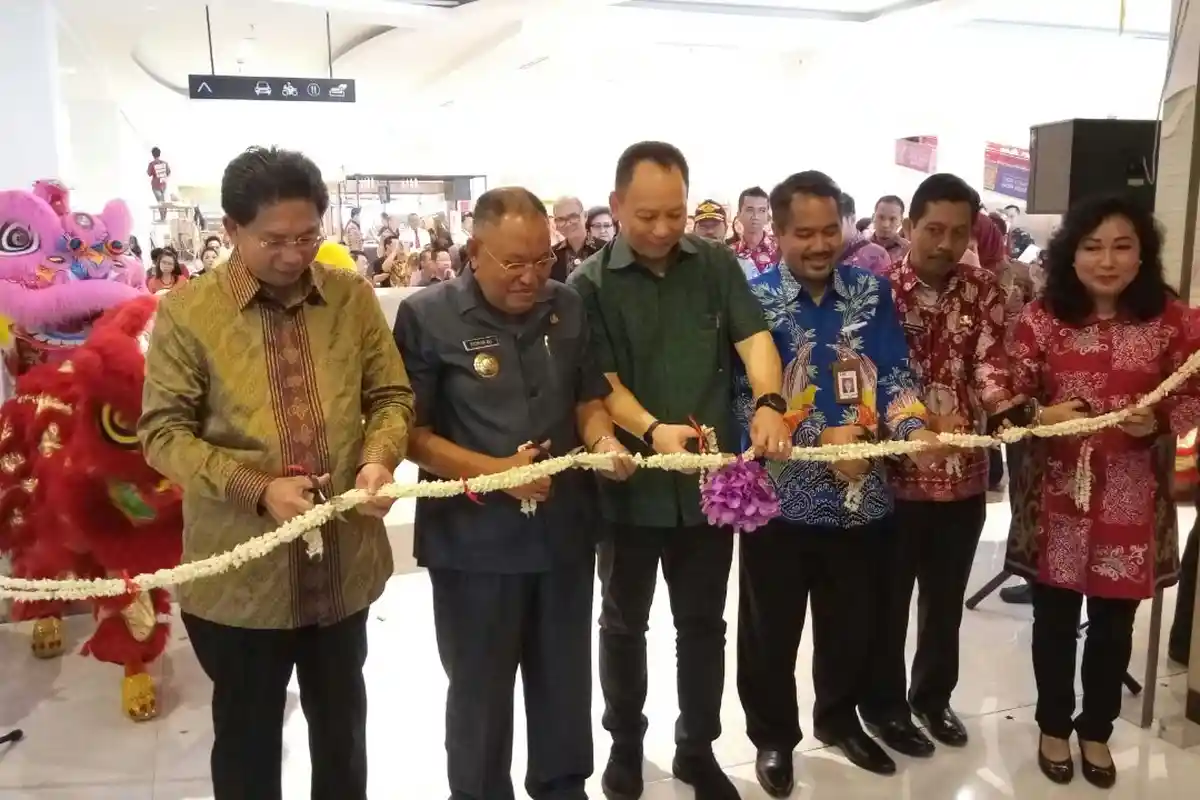 Bank Mega Resmikan Kantor Kas di Transmart