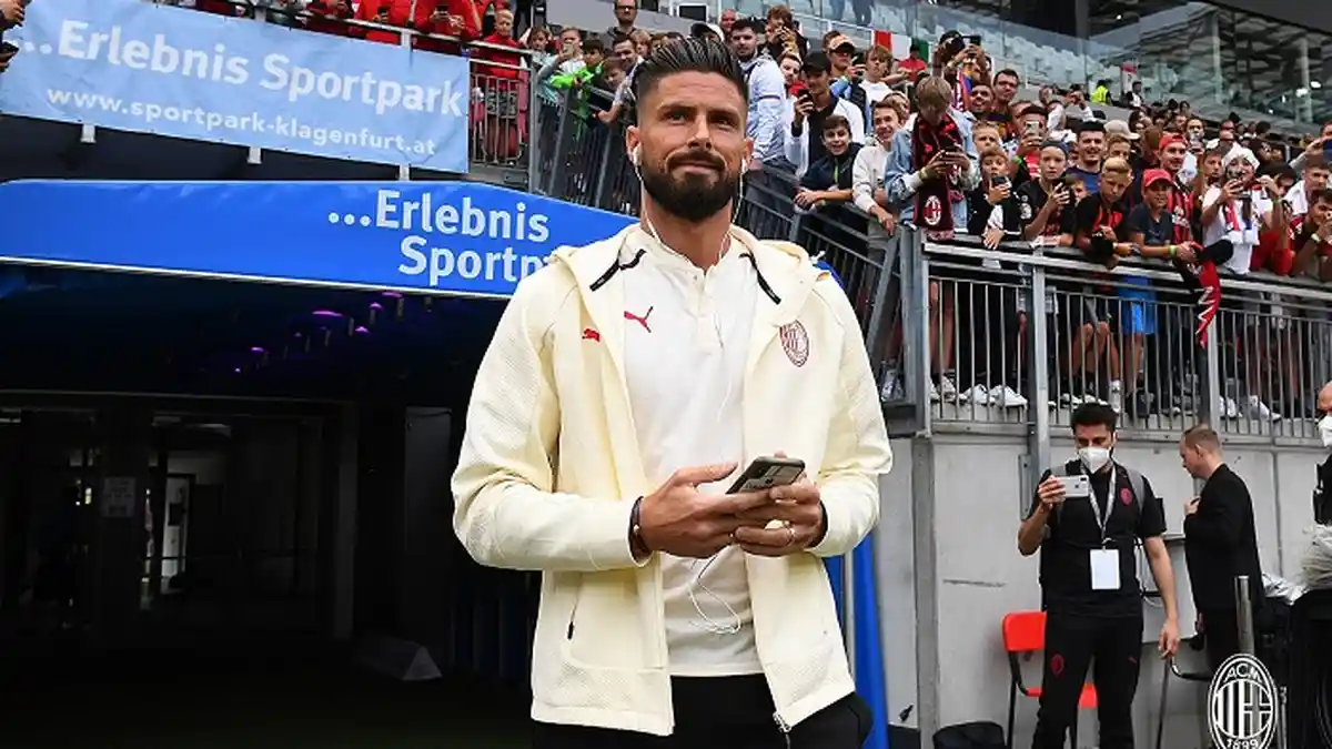 Tuai Hasil Imbang di Pramusim 2021, Oliver Giroud Optimistis Skuad AC Milan On Fire Musim Ini
