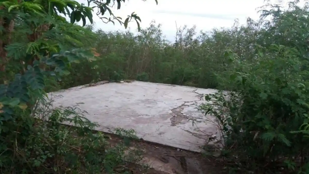 Gazebo di Pantai Lakban Hilang Dicuri