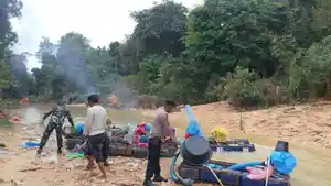 Polsek-Hulu-Kuantan-dan-Koramil-08-Kuantan-Mudik-musnahkan-20-set-setingkai.jpg