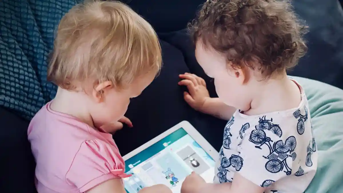 50 Nama Bayi Kembar Laki-Laki dan Perempuan, Modern yang Bermakna Baik Lengkap dengan Artinya