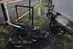 Apes! Usai Antar Pesanan, Motor Warga Gresik Mendadak Terbakar hingga Ludes di Jalanan