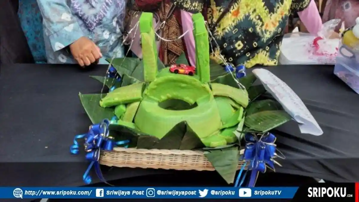 Tips dan Langkah-langkah Membuat Bolu Kojo Ala Chef Didi, Gunakan Daun Suji Pewarna Alami