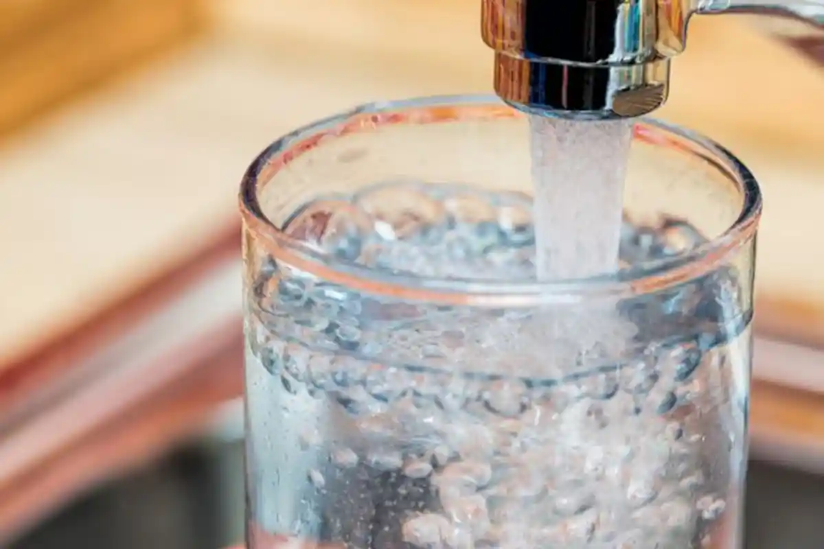 Anda Termasuk Orang yang Jarang Minum? 7 Masalah Kesehatan Ini Mengintai Anda