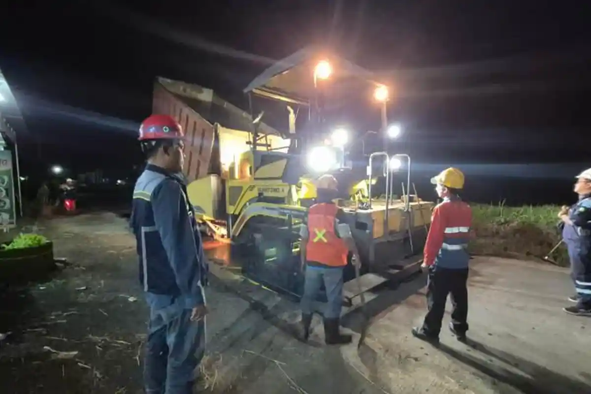 Pengerjaan Tol Probowangi Paket Kraksaan - Paiton Hampir Rampung, Perbaikan Jalan Kabupaten Dikebut