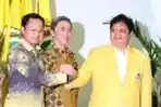 Golkar Serahkan SK Balon Kepala Daerah