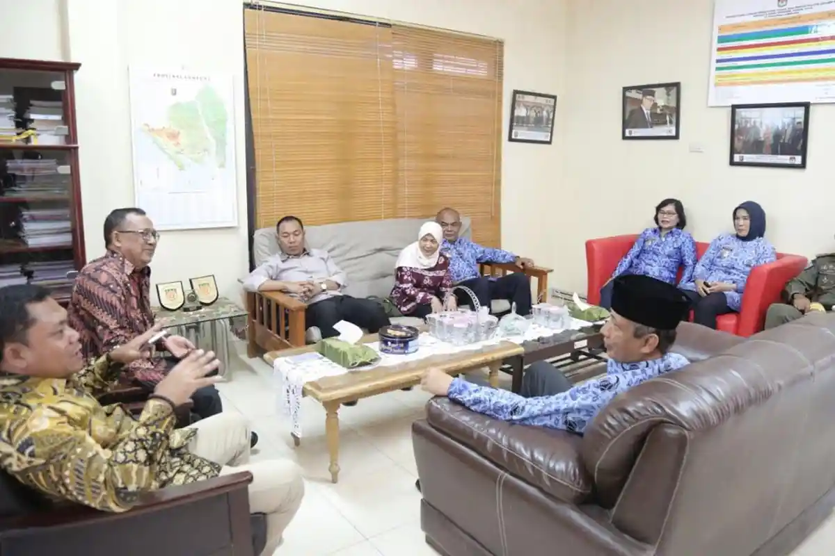 Bawaslu Lampung Selidiki Dugaan Bagi-bagi Sembako sampai Pengajian, Soal Susu Disebut Sumir