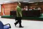 Sutan Bhatoegana Jalani Sidang Lanjutan