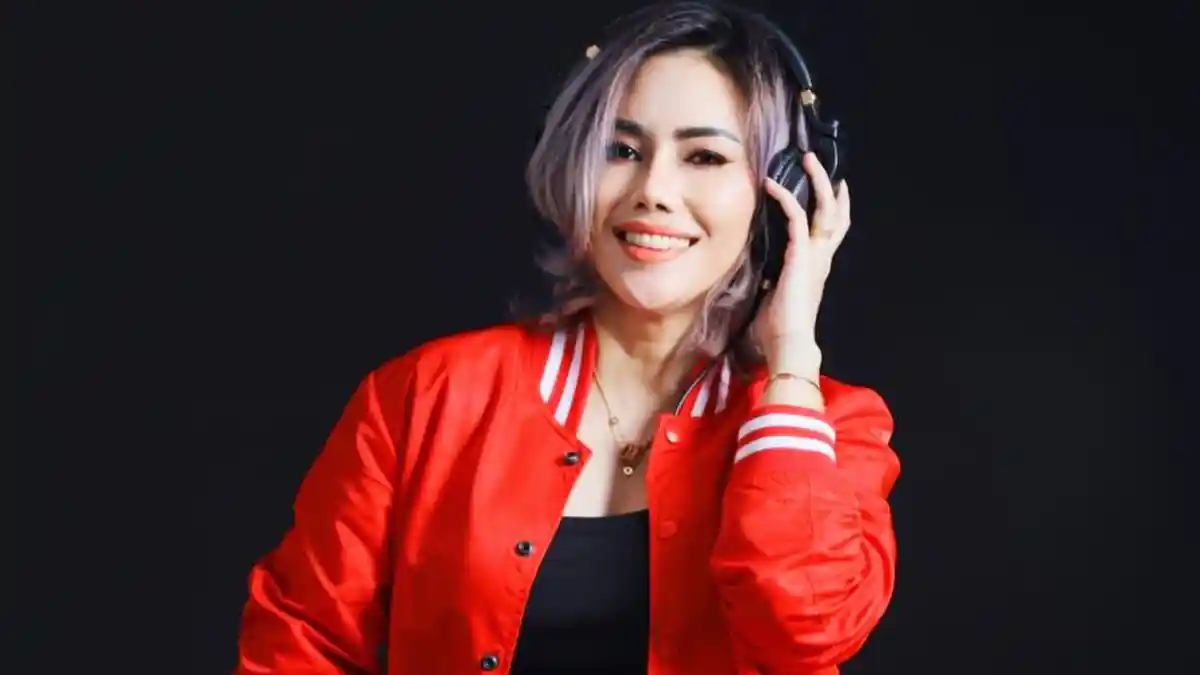 Usai Tenar di Tiktok, Deasy Cardinal Mencoba Peruntungan Jadi DJ
