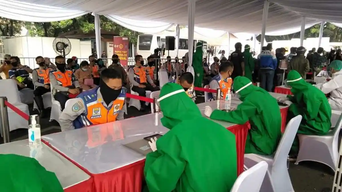 BIN Gelar Rapid Test di Balai Kota Bandung, 718 Sampel Tujuh Reaktif