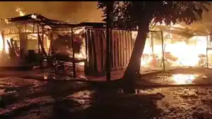 Kebakaran-pasar-bungur-bungo-26042026.jpg