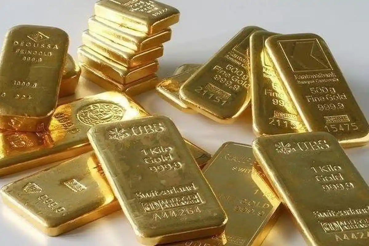 Harga Emas Hari Ini Turun Tajam! Antam Nyaris Anjlok Rp200 Ribu, Cek UBS dan Galeri24 di Pegadaian