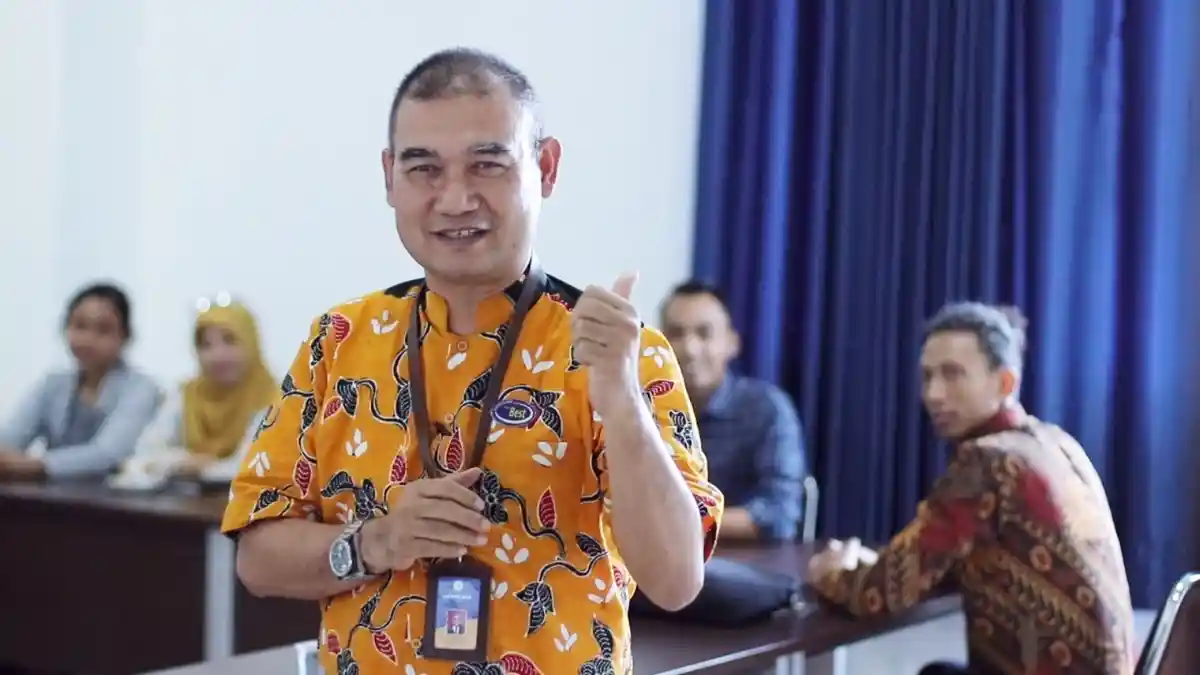 Dosen Pascasarjana IIB Darmajaya Jadi Moderator Semnas IFTAA