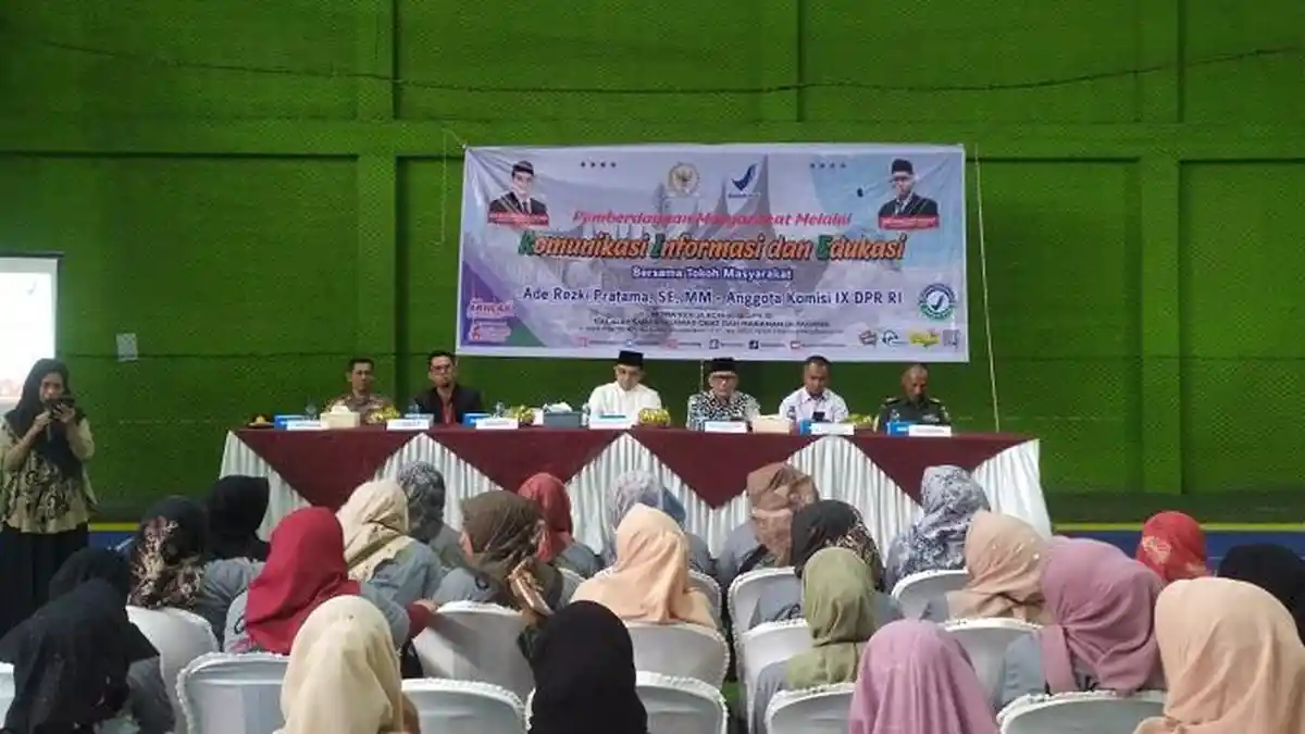 Waspadai Peredaran Obat dan Makanan Berbahaya, BPOM dan DPR RI Ingatkan Warga Bukittinggi