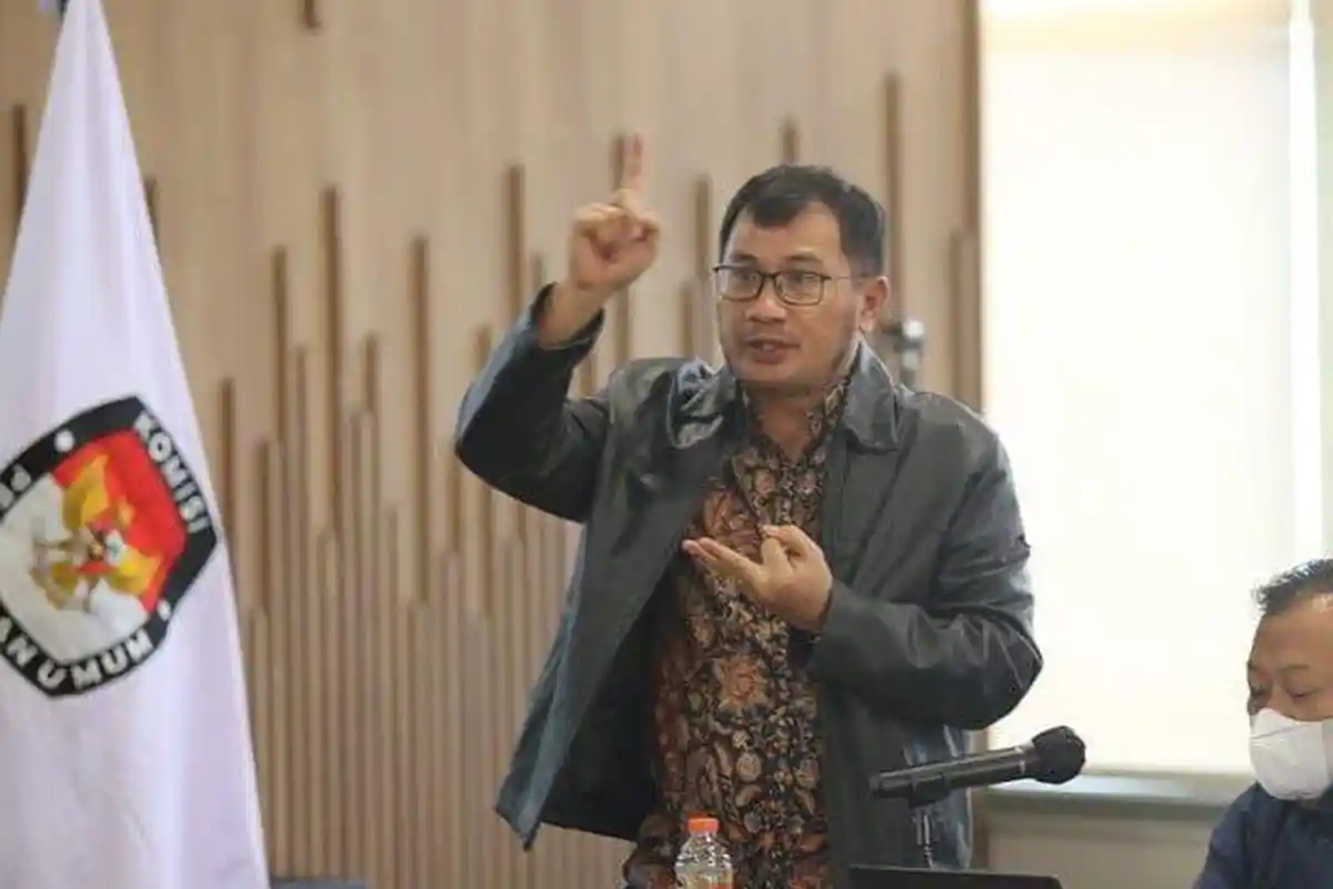 Ferry Liando: PDIP Harus Gandeng Anies, Koalisi Parpol Saja Tak Cukup