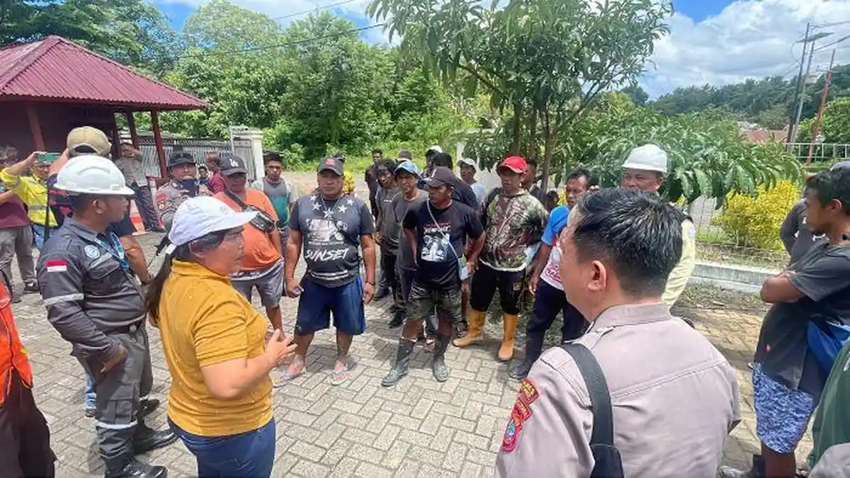 4 Hari Aktifitas Lumpuh Total Sebab Luapan Air PT MSN / TTN, Warga Batuputih Bitung Demo Tuntut Ini