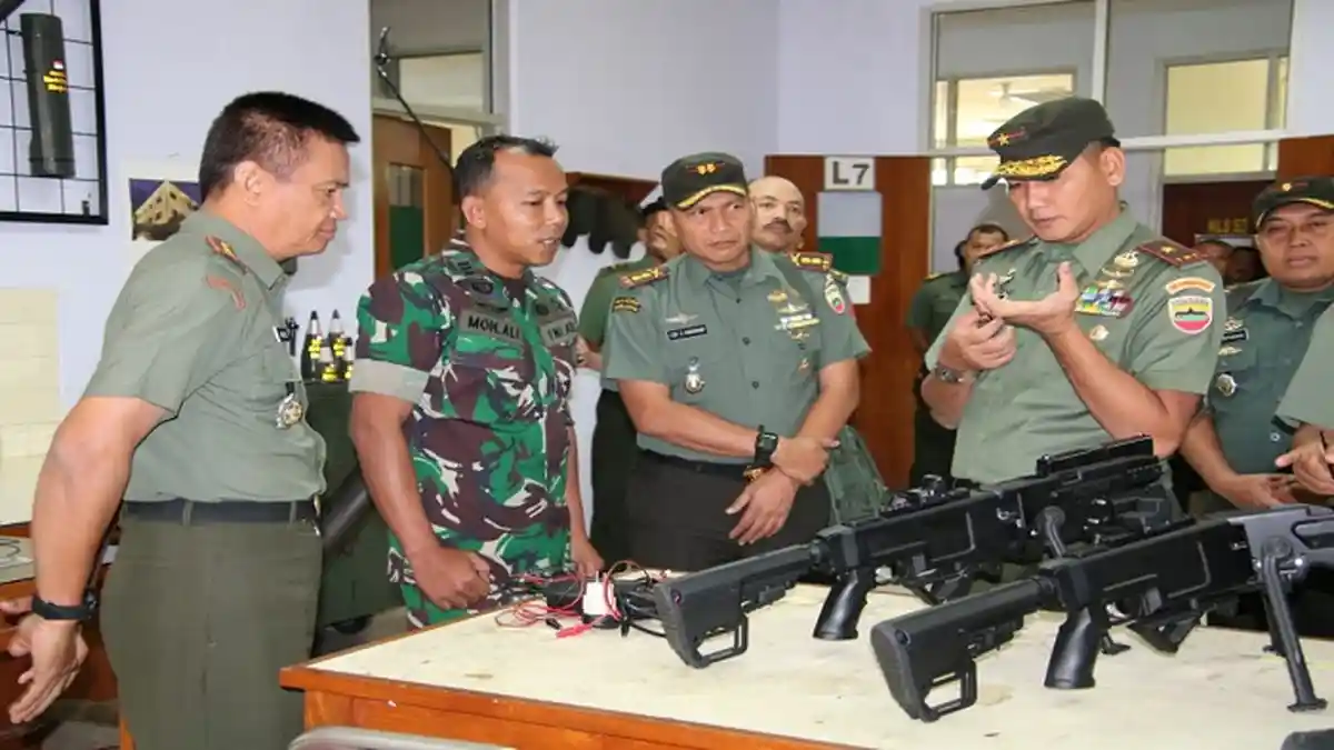 Optimalkan Peran Binter, Danrem 032/Wirabraja Kunjungi Politeknik Kodiklat AD