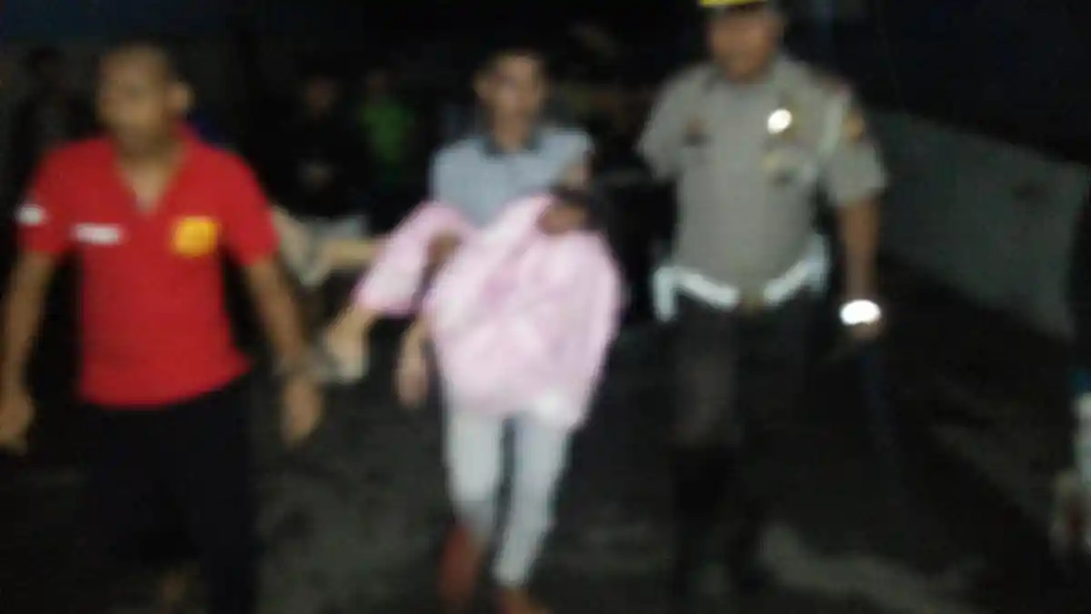 Takut Ditilang, Pengendara Motor Tabrak Pejalan Kaki