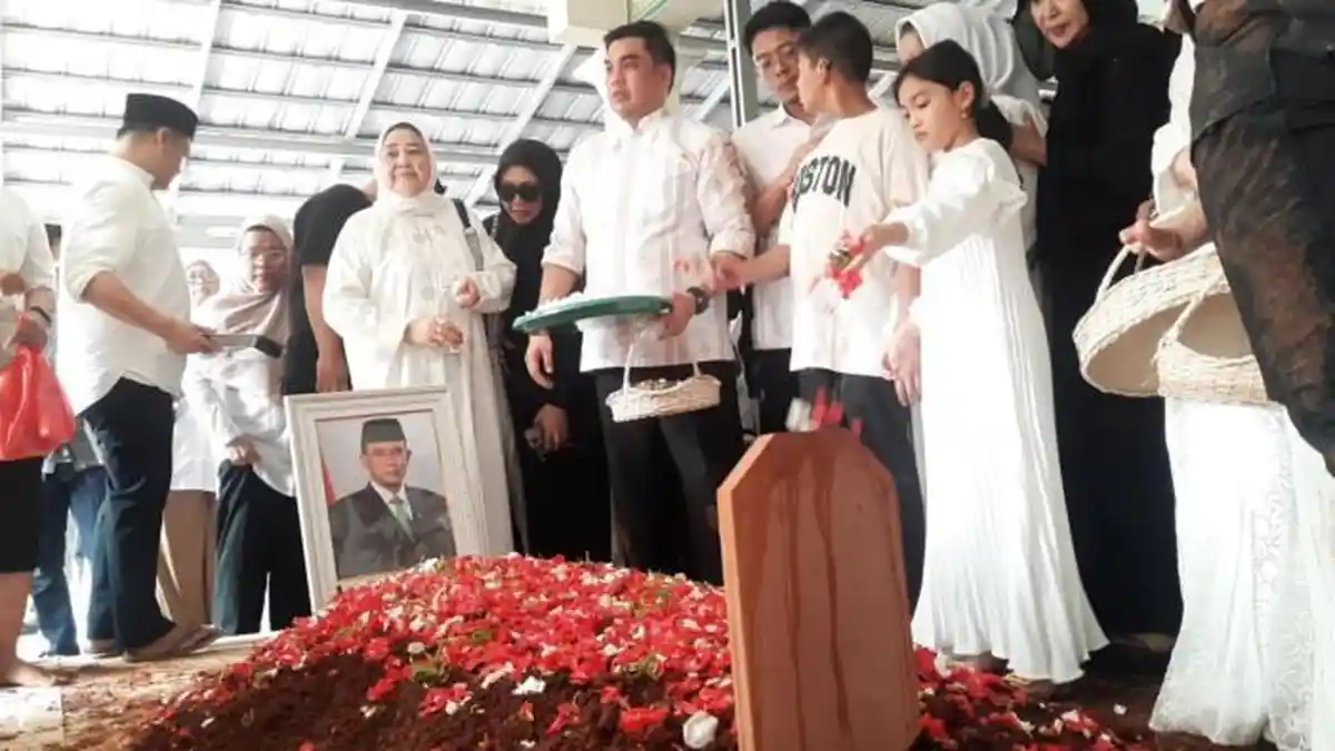 Antara Kehormatan dan Doa: Suryadharma Ali Dimakamkan di Pesantren, Bukan TMP Kalibata