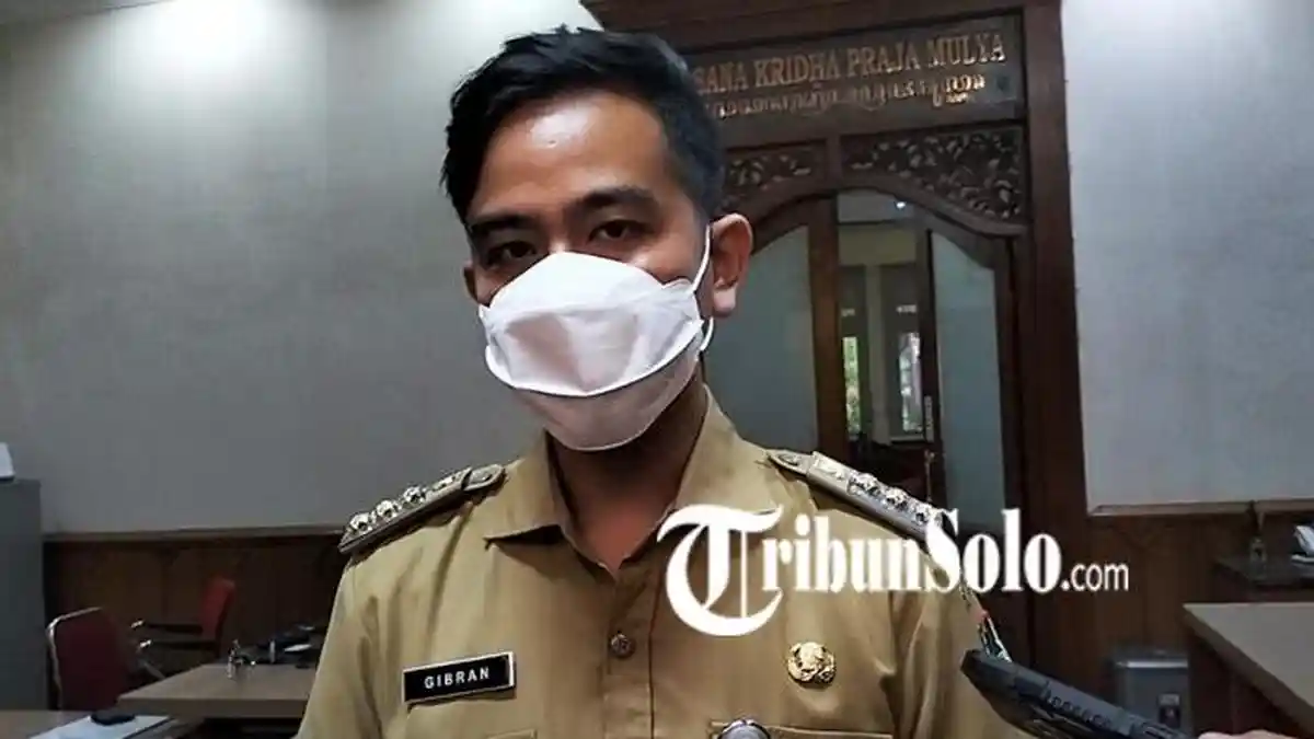 Respons Gibran Ada Pegawai Terminal Tirtonadi Terlibat Pungli: Ya Malulah, Kota Solo Terdampak 