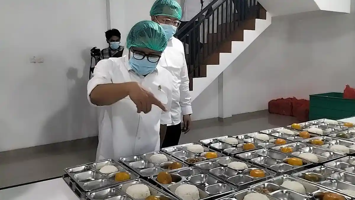 Menteri Prabowo Berbondong-bondong Tinjau Program Makan Bergizi Gratis di Kota Depok