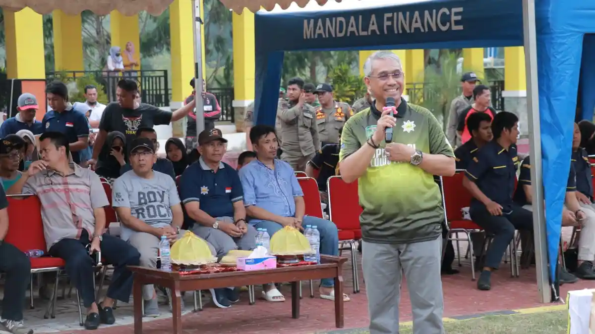 Bupati Luwu Timur Minta Pemdes Bangun Infrastruktur Olahraga Pakai Dana Desa