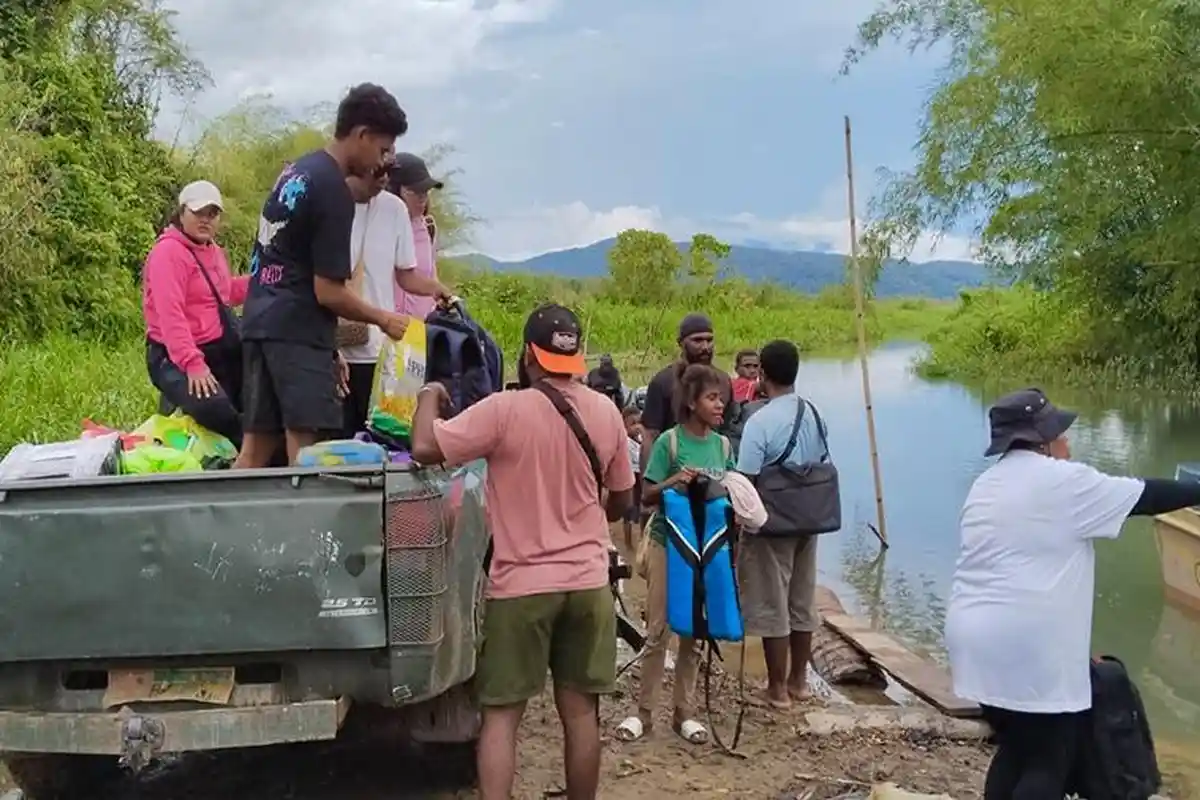 Ada Info Soal KKB, Nakes dan Guru Kosongkan Kampung Ururu Kaimana