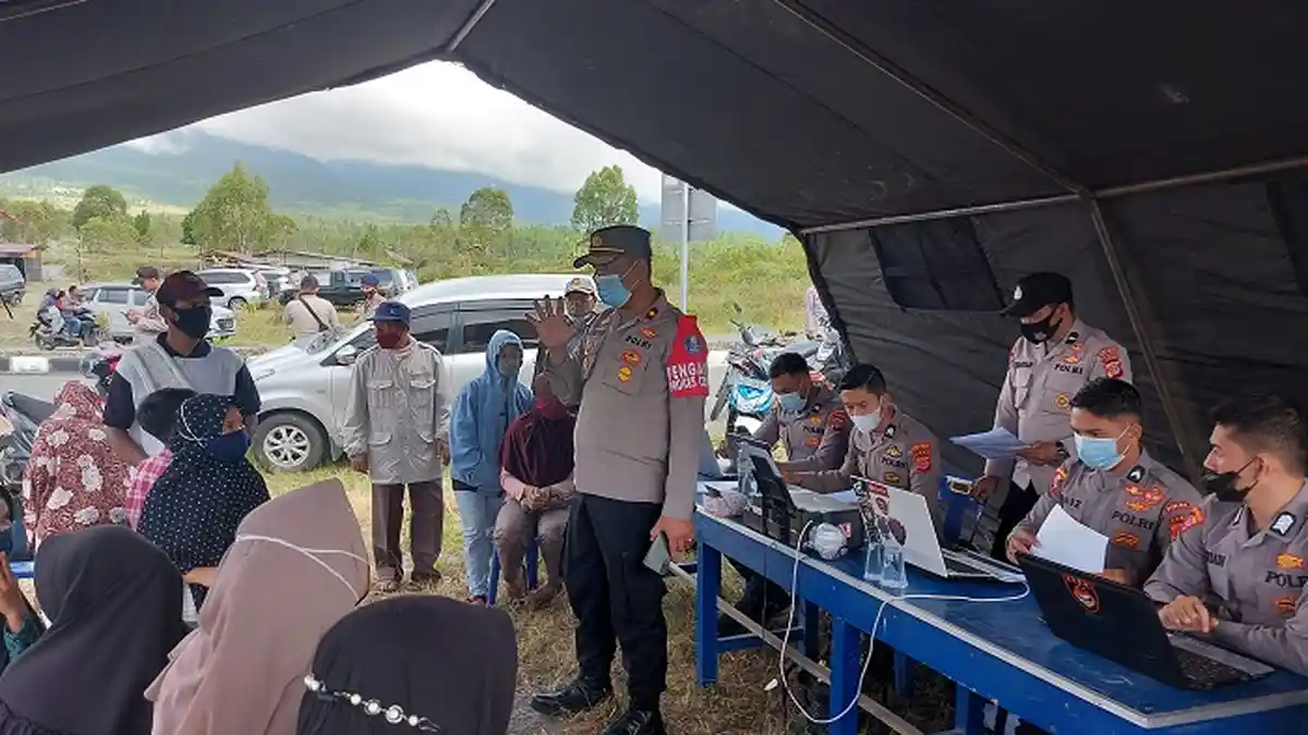 Vaksinasi Dibuka Hingga Malam Hari, Target 70 Persen akhir Desember