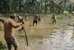 IPARI-Trenggalek-melakukan-aksi-konservasi-alam-dengan-menanam-Pohon-Mangrove.jpg
