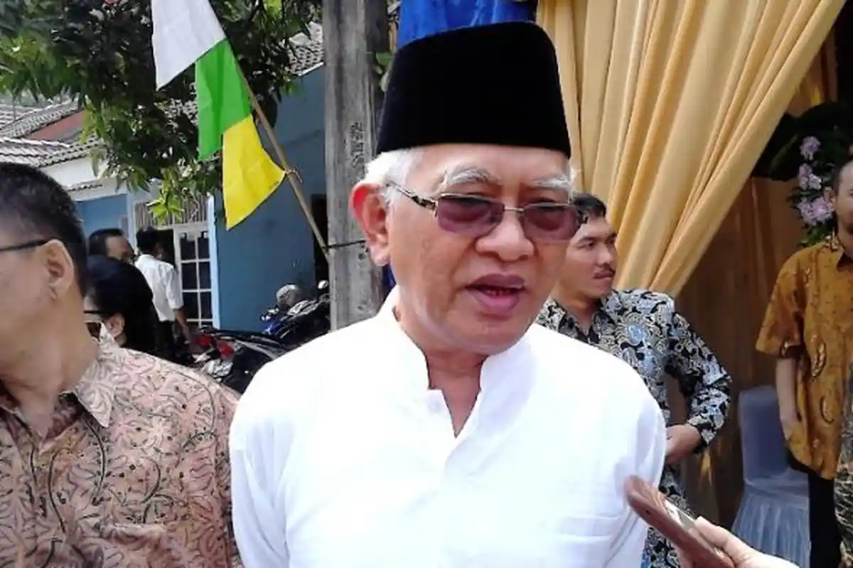 Tanggapi Komentar Netizen, Gus Mus Sebut Dirinya Bukan Seorang Alim Ulama