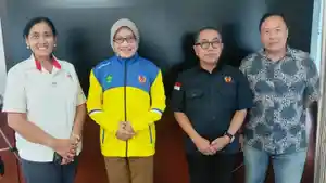20240306_Ketua-Umum-KONI-Kaltim-Rusdiansyah-Aras-saat-menemui-Sekda-Provinsi-Kaltim-l-Sri-Wahyuni.jpg