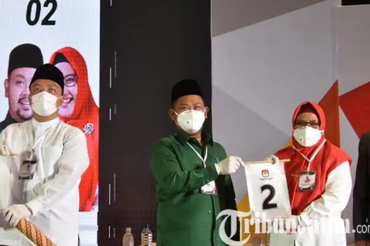 Dua Paslon Pilkada Gresik Sudah Laporkan Dana Awal Kampanye