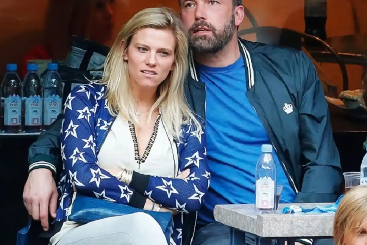 Ben Affleck Kencan Makan Malam Bersama Sang Mantan Pacar Setelah Enam Bulan Berpisah