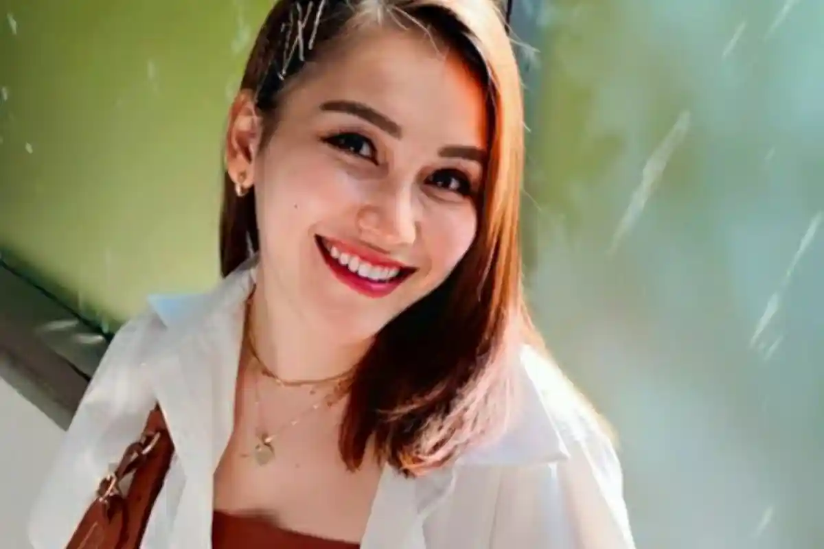 Orang Tua Ayu Ting Ting Dikritik Arogan, Petisi Blacklist Hampir Tembus 100 Ribu