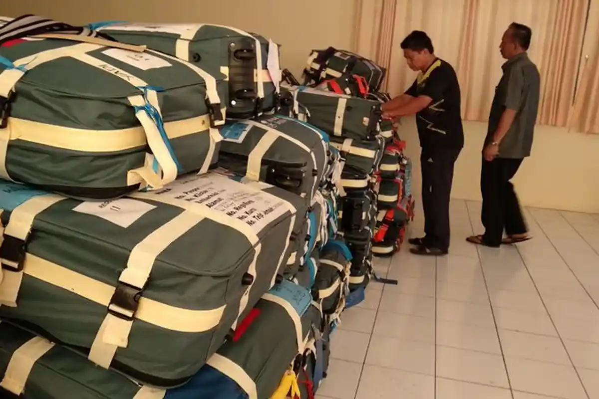 Koper Calon Jemaah Haji Kota Cirebon Diberangkatkan Lebih Dulu, Langsung Berada di Kamar Hotel