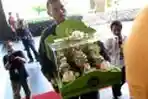 KPK Mendapat Kiriman Parcel